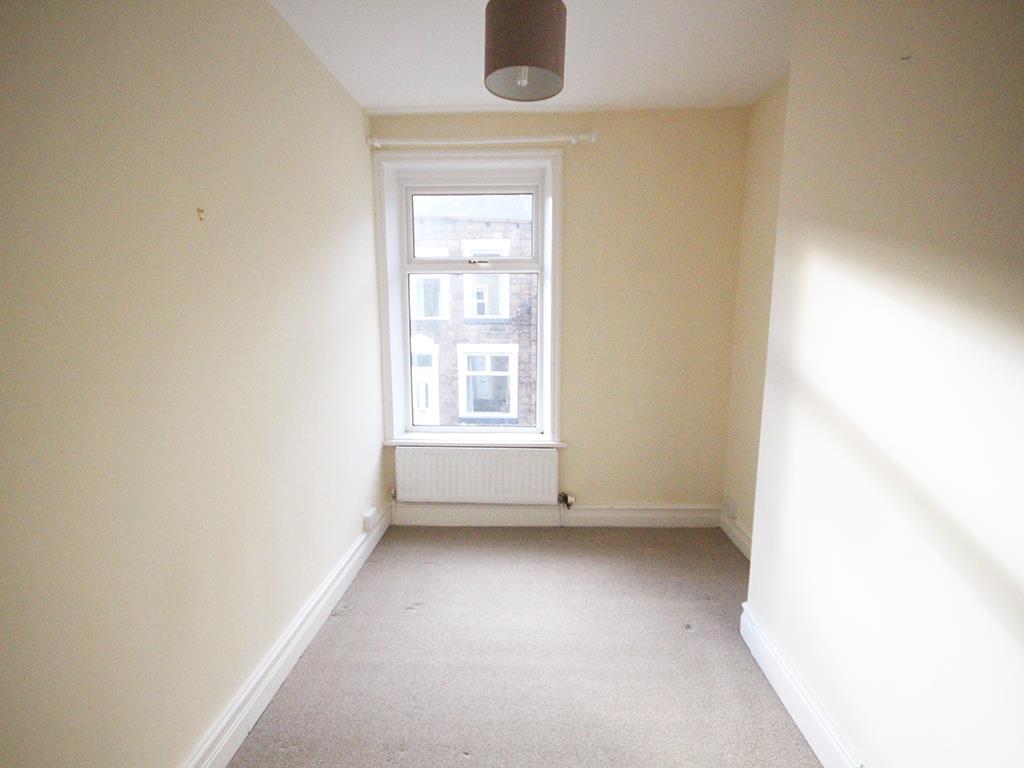 3 bedroom terraced house To Let in Barnoldswick - IMG_1490.jpg